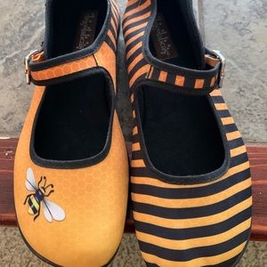 Hot Chocolate Bee Mary Jane